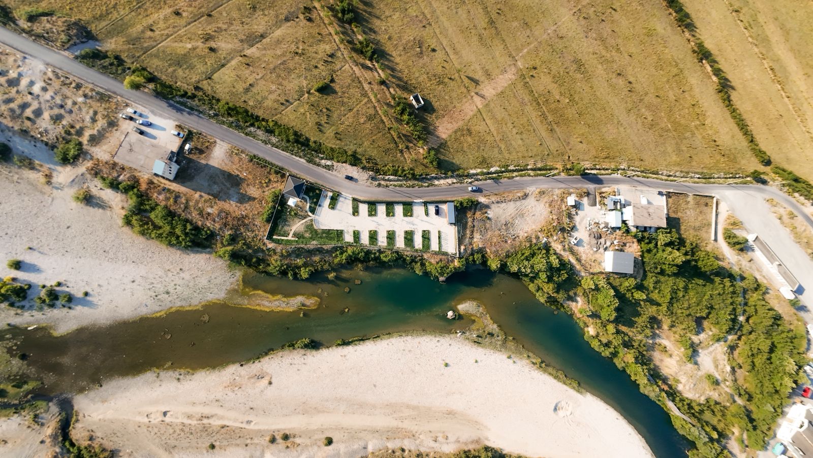 riverside-by-dron-01